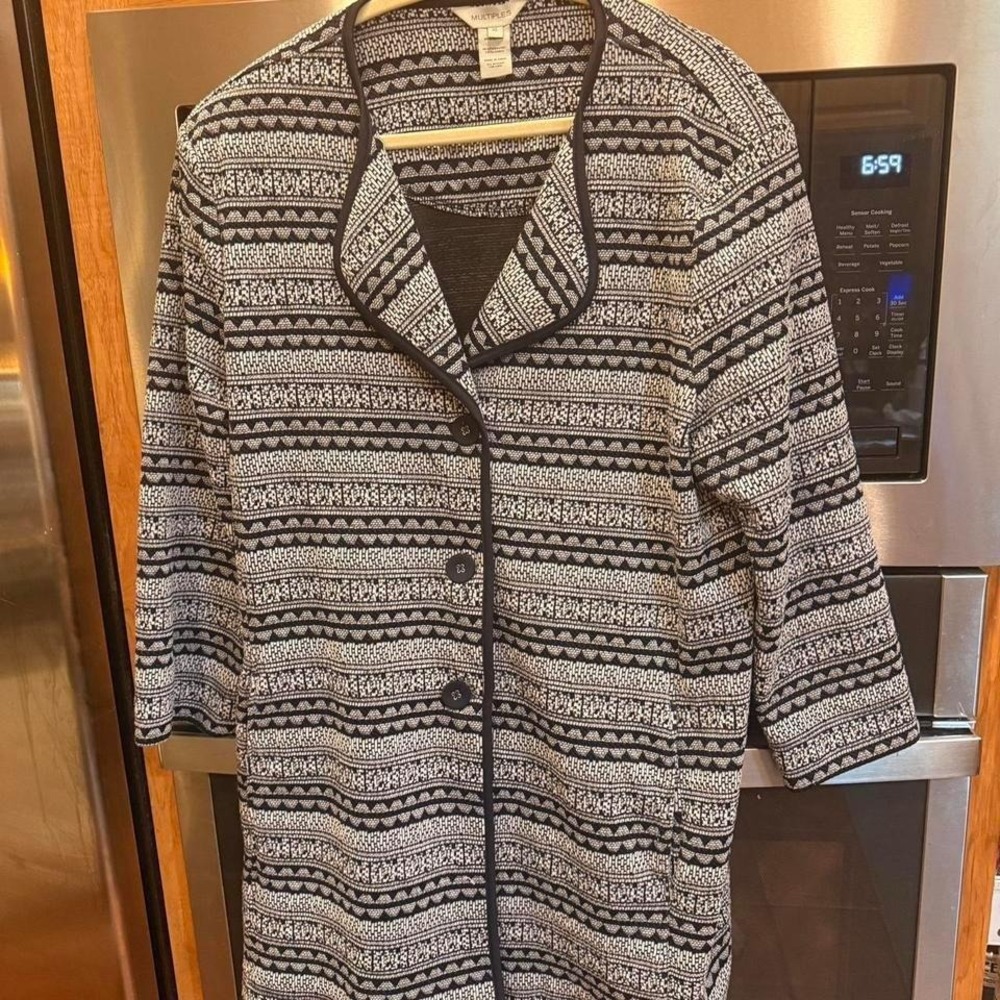 Multiples Xl Black White Patterned Button Front J… - image 8